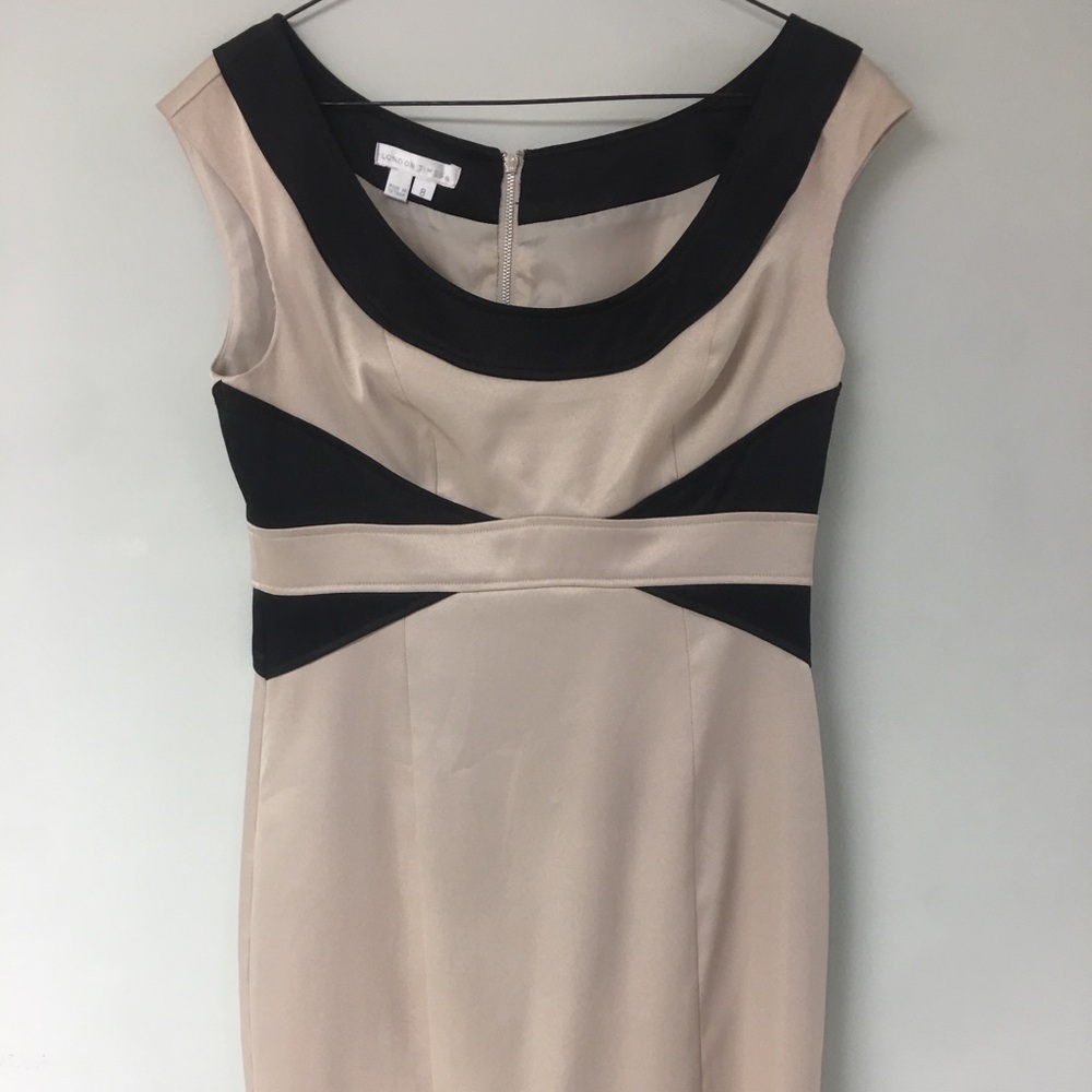 London Times Dress Size 8 taupe/black trim